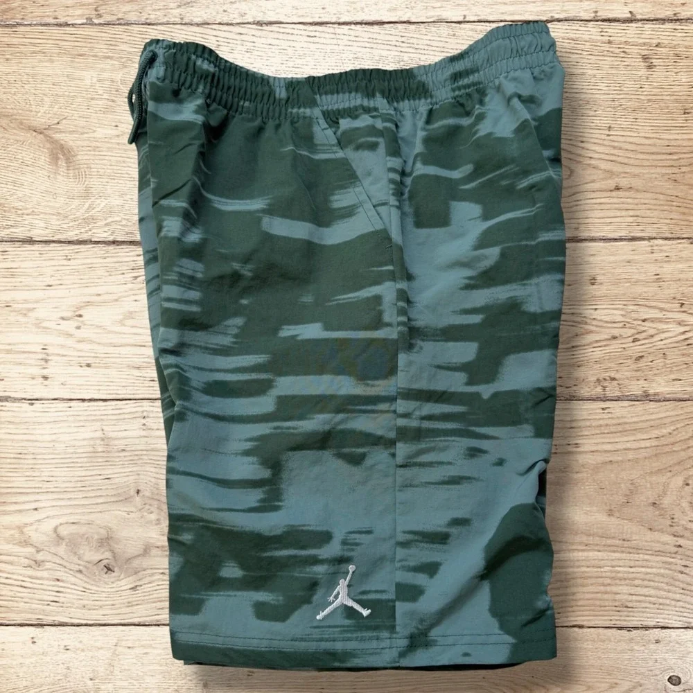 Jordan Nike Boys Flight MVP Printed Woven Shorts NWT‎ - Size L - Oxidized Green